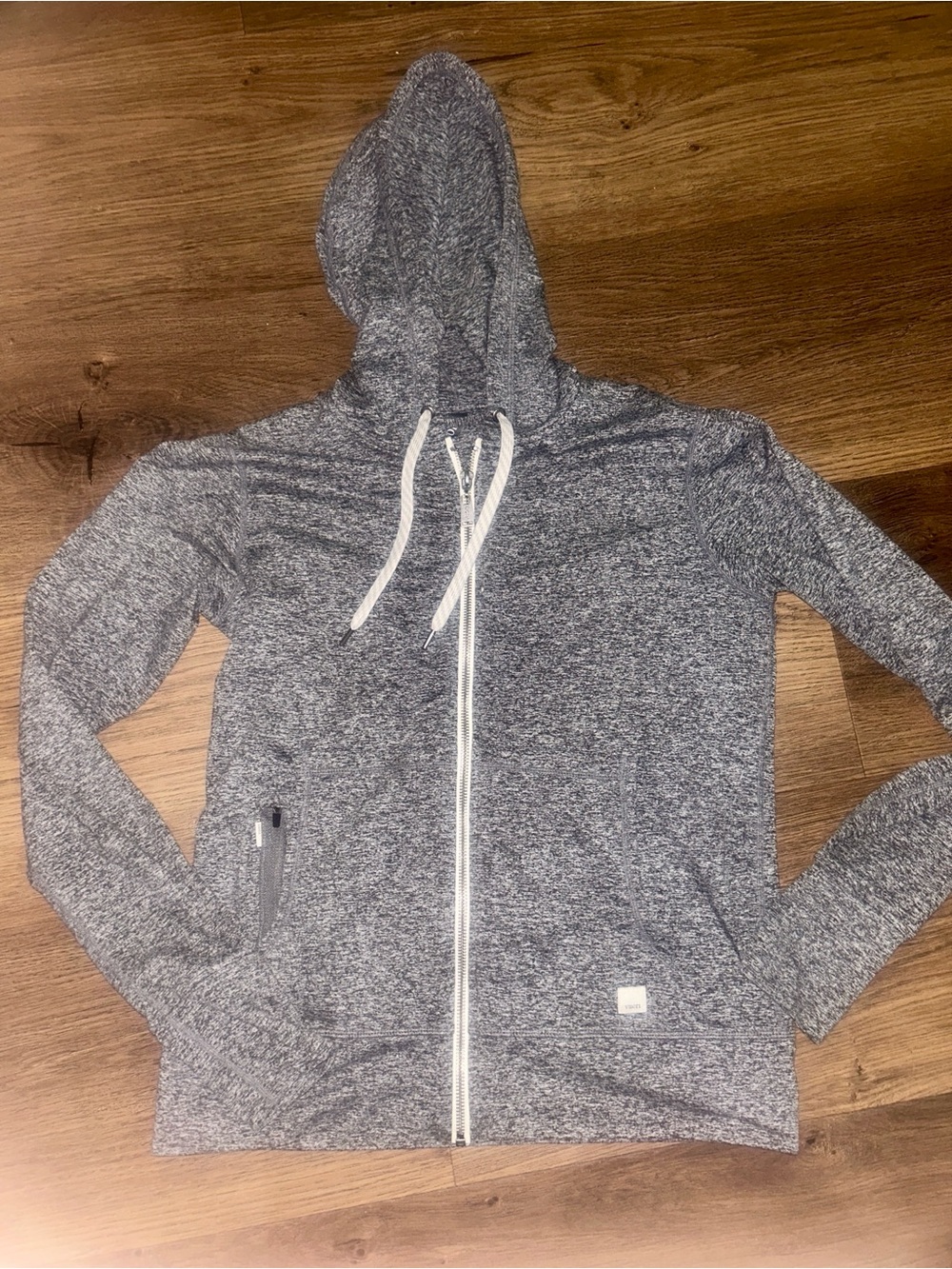Vuori Heather Gray Lightweight Pullover